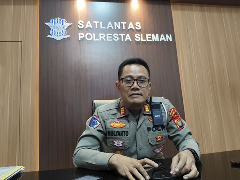 Kasat Lantas Polresta Sleman AKP Mulyanto, di kantornya, Senin (26/5/2025). Foto: Arfiansyah Panji Purnandaru/kumparan