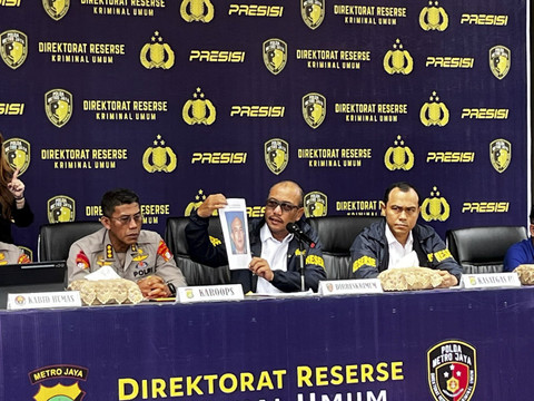 Wajah Ketua Majelis Pimpinan Cabang Ormas PP Insial MR yang Kini Masuk DPO, di Polda Metro Jaya, Jakarta Selatan, Senin (26/5/2025). Foto: Rayyan Farhansyah/kumparan