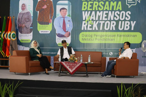 Wakil Menteri Sosial Agus Jabo Priyono saat menghadiri "Dialog Pengentasan Kemiskinan melalui Pendidikan" di Gedung Grha Amartha Universitas Boyolali, Jawa Tengah, Senin (26/5/2025). Foto: Kemensos RI