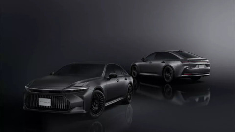 Toyota Crown Matte Metal. Foto: Toyota