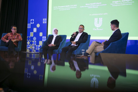 Suasana panel dalam kumparan Halal Forum 2025 di Ballroom Artotel Mangkuluhur, Jakarta, Selasa (27/5/2025).  Foto: Aditia Noviansyah/kumparan