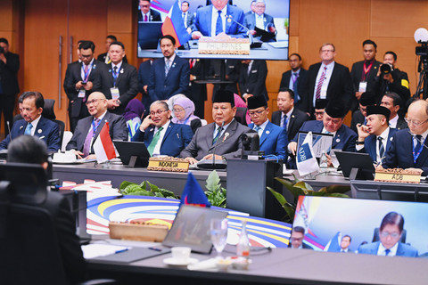 Presiden Republik Indonesia Prabowo Subianto menghadiri Konferensi Tingkat Tinggi (KTT) ke-16 Brunei Darussalam-Indonesia-Malaysia-Philippines East ASEAN Growth Area di Kuala Lumpur Convention Centre (KLCC), Malaysia, Selasa (27/5/2025). Foto: Dok. Laily Rachev - Biro Pers Sekretariat Presiden