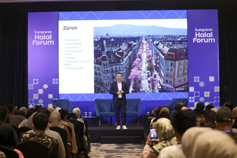 Direktur Pariwisata Swiss Asia Tenggara Batiste Pilet menjadi pembicara kumparan Halal Forum 2025 di Ballroom Artotel Mangkuluhur, Jakarta, Selasa (27/5/2025). Foto: Aditia Noviansyah/kumparan