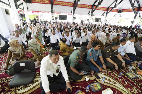 Mensos Saifullah Yusuf (Gus Ipul) dalam Dialog Bersama Pilar-Pilar Sosial di Balai Pelangi, Kota Pekanbaru, Riau, Selasa (27/5/2025). Foto: Dok. Kemensos