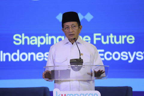 Menteri Agama Nasaruddin Umar memberikan keynote speech pada kumparan Halal Forum 2025 di Ballroom Artotel Mangkuluhur, Jakarta, Selasa (27/5/2025). Foto: Jamal Ramadhan/kumparan
