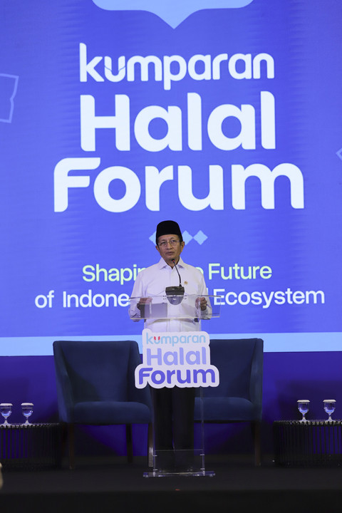 Menteri Agama Nasaruddin Umar memberikan keynote speech pada kumparan Halal Forum 2025 di Ballroom Artotel Mangkuluhur, Jakarta, Selasa (27/5/2025). Foto: Jamal Ramadhan/kumparan