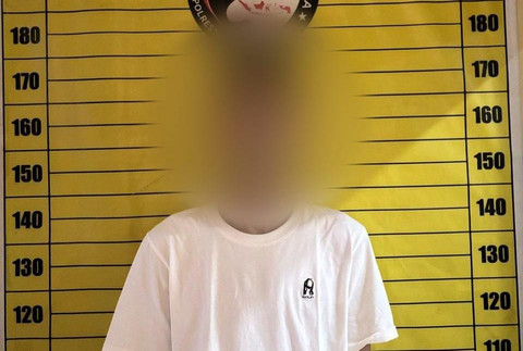 Pelaku pengedar pil ekstasi saat diamankan di Mapolresta Pontianak. Foto: Dok. Polresta Pontianak