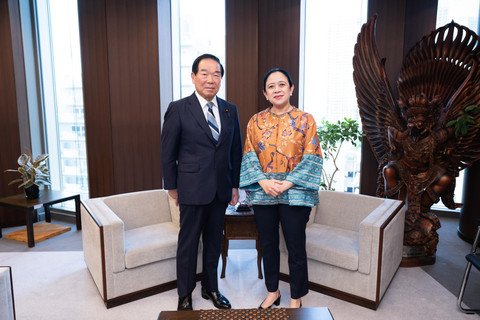 Ketua DPR RI Puan Maharani bertemu dengan Ketua Parlemen Jepang Nukaga Fukushiro di Tokyo, Jepang, Rabu (28/5/2025). Foto: DPR RI