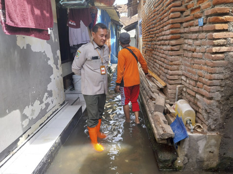 Ratusan rumah di Kelurahan Kampung Mandar, Kecamatan/Kabupaten Banyuwangi, Jawa Timur, terendam banjir rob setinggi 50 hingga 100 centimeter. Foto: Dok. Istimewa
