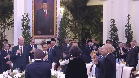 Suasnaa santap malam bersama Presiden Republik Indonesia Prabowo Subianto dan Presiden Prancis Emmanuel Macron di Istana Negara, Jakarta, Rabu (28/5/2025). Foto: Zamachsyari/kumparan