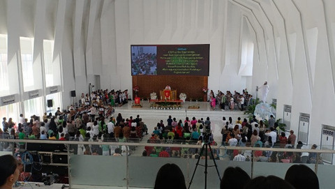 Suasana ibadah Kenaikan Yesus Kristus di Gereja Bukit Moria Rike Manado, Sulawesi Utara, Kamis 29 Mei 2025.