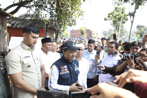 Mensos Saifullah Yusuf saat kunjungan kerja di Kabupaten Bandung, Jawa Barat, Kamis (29/5/2025). Foto: Kemensos RI