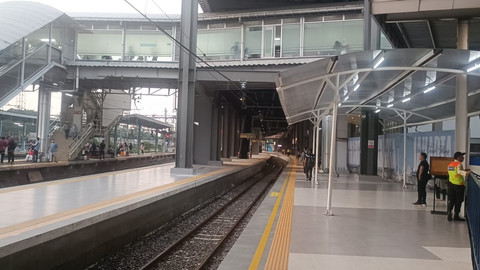 Suasana Stasiun Tanah Abang usai direvitalisasi, Jumat (30/5). Foto: Thomas Bosco/kumparan