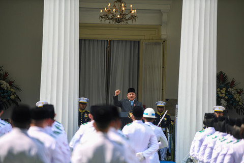 Presiden Prabowo Subianto memimpin upacara Hari Lahir Pancasila di Gedung Pancasila, Jakarta, Senin (2/6/2025). Foto: Muhammad Adimaja/ANTARA FOTO
