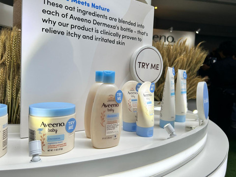 Rangkaian produk Aveeno dalam lini Dermexa. Foto: Dok. Judith Aura/kumparan 