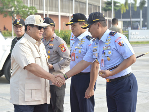 Presiden Republik Indonesia Prabowo Subianto bertolak menuju Provinsi Kalimantan Barat untuk kunjungan kerja, Kamis (5/6/2025). Foto: Kris - Biro Pers Sekretariat Presiden