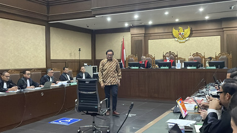 Ahli hukum pidana UGM Fatahillah Akbar menghadiri sidang lanjutan kasus dugaan suap komisioner KPU RI dan perintangan penyidikan Harun Masiku yakni Sekjen PDIP Hasto Kristiyanto sebagai terdakwa di Pengadilan Tipikor, Jakarta, Kamis (5/6/2025). Foto: Fadhil Pramudya/kumparan