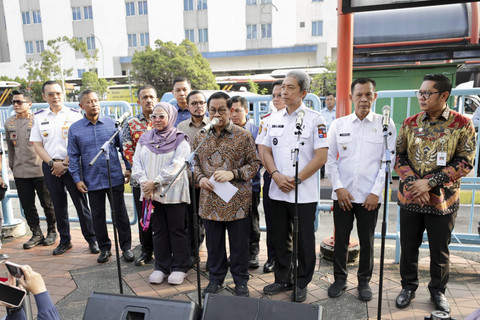 Gubernur DKI Jakarta, Pramono Anung, meresmikan layanan Transjabodetabek P11 rute Blok M-Kota Bogor serta memperpanjang rute Koridor 13 dalam acara yang digelar di Terminal VI Blok M, Jakarta Selatan, Kamis (5/6/2025). Foto: Dok. Pemprov DKI Jakarta