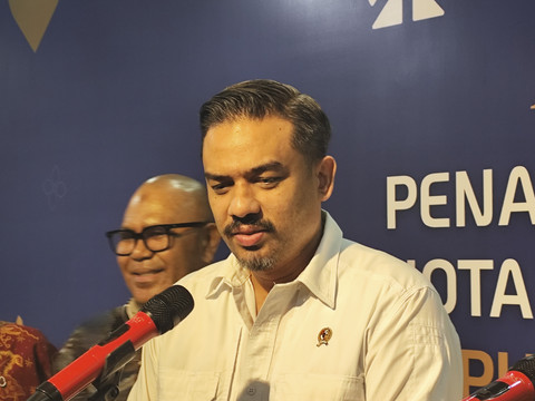 Menteri Usaha Mikro, Kecil, dan Menengah (UMKM) Maman Abdurrahman di Kantor Kementerian UMKM, Jakarta Selatan, Kamis (5/6/2025). Foto: Widya Islamiati/kumparan