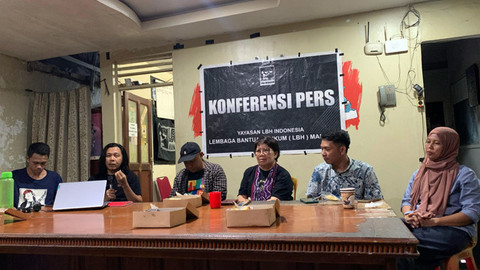 Konferensi Pers Koalisi Advoka... </div>
<div class=
