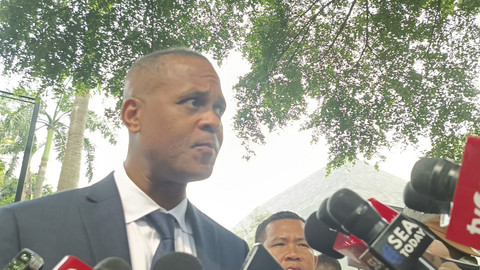 Pelatih Tinnas Indonesia Patrick Kluivert di kediaman pribadi Presiden Prabowo di Jl. Kertanegara no IV, Kebayoran Baru, Jakarta Selatan, Jumat (6/6/2025). Foto: Zamachsyari/kumparan