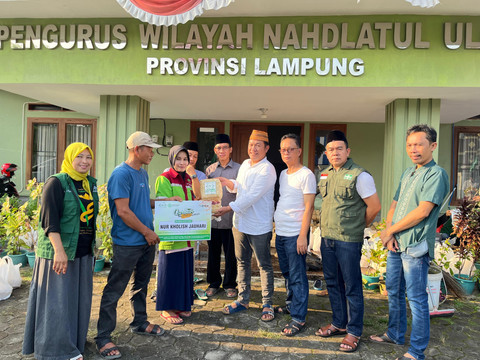 PWNU Lampung dan LAZISNU Sembelih 7 Hewan Kurban, Salurkan 312 Paket Daging