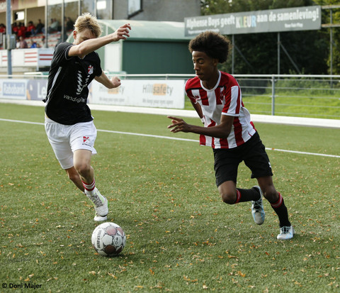Deston Denzell, pemain Belanda keturunan Indonesia yang memperkuat Telstar U-17. Foto: Dok. Pribadi