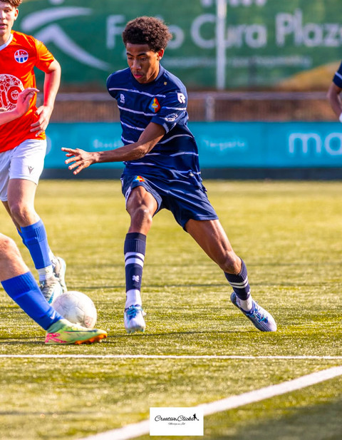 Deston Denzell, pemain Belanda keturunan Indonesia yang memperkuat Telstar U-17. Foto: Dok. Pribadi