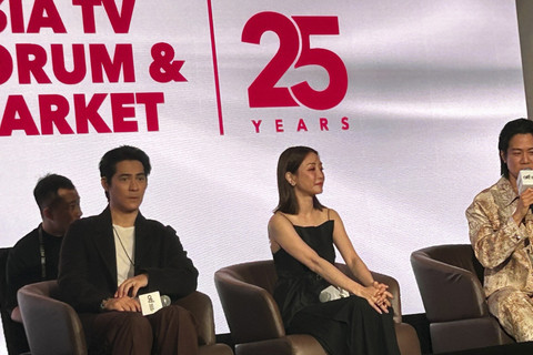 Sejumlah pemeran film serial The World Between Us: After the Flames dalam sesi wawancara bersama kumparan di Singapura. Foto: Caroline Pramantie/kumparan