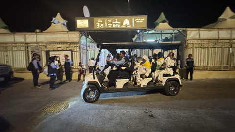 Mobil golf untuk jemaah haji Indonesia. Foto: Dok. MCH 2025