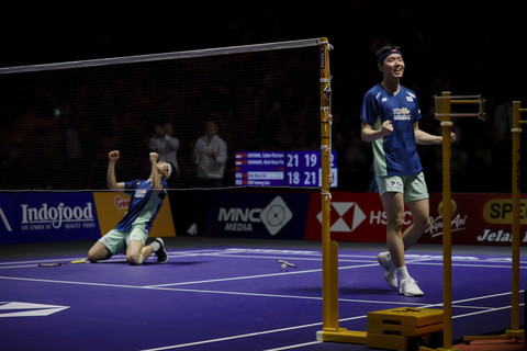 Ganda putra Korea Selatan Kim Won Ho dan Seo Seung Jae saat melawan ganda putra Indonesia Sabar Karyaman Gutama dan Reza Pahlevi Isfahani pada babak final Indonesia Open 2025 di Istora Senayan, Gelora Bung Karno, Jakarta, Minggu (8/6/2025). Foto: Jamal Ramadhan/kumparan