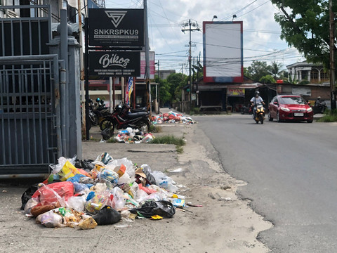 Jalan Cempaka, Kota Pekanbaru, Senin (9/6/2025). Lokasi ini tidak jauh dari kantor Gubernur Riau. Dok: kumparan