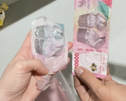  Tengku Gina