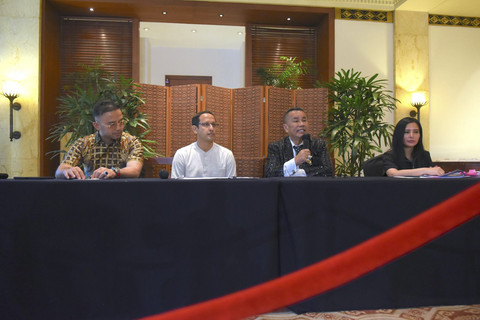 Konferensi pers Mantan Mendikbudristek Nadiem Makarim bersama kuasa hukum Hotman Paris Hutapea di The Darmawangsa Jakarta, Jakarta Selatan pada Selasa (10/6/2025). Foto: Dok. Istimewa