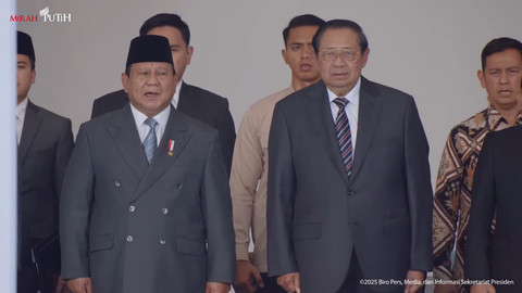 Presiden Prabowo Subianto dan Presiden ke-6 Susilo Bambang Yudhoyono tiba menghadiri peresmian Kampus Bhineka Tunggal Ika Universitas Pertahanan (Unhan) di Sentul, Bogor, Rabu (11/6/2025). Foto: Youtube/Sekretariat Presiden