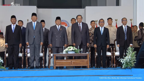 Presiden Prabowo Subianto dan Presiden ke-6 Susilo Bambang Yudhoyono tiba menghadiri peresmian Kampus Bhineka Tunggal Ika Universitas Pertahanan (Unhan) di Sentul, Bogor, Rabu (11/6/2025). Foto: Youtube/Sekretariat Presiden