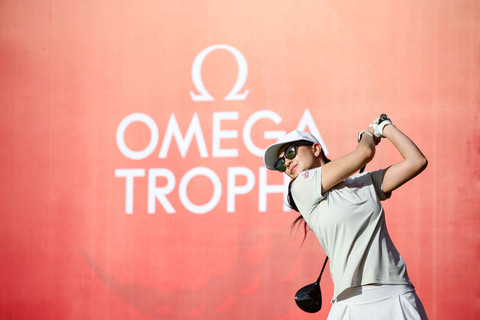 Para peserta bertanding untuk memperebutkan hadiah ekslusif. Foto: Dokumentasi Ladies Indonesia OMEGA Trophy 2025 /PT Hourlogy Inti Semesta.