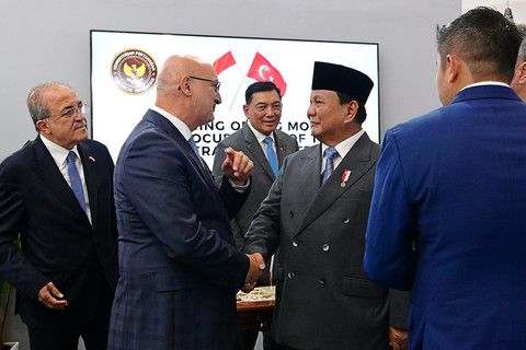 Presiden Prabowo Subianto meninjau berbagai stan saat menghadiri pameran Indo Defence Expo dan Forum di JIExpo Kemayoran, Jakarta, Rabu (11/6/2025).
Foto: Muchlis Jr/Biro Pers Sekretariat Presiden