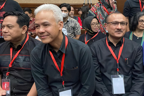 Ketua DPP PDIP Ganjar Pranowo menghadiri sidang lanjutan kasus dugaan suap dan perintangan penyidikan Harun Masiku, yang menjerat Sekjen PDIP Hasto Kristiyanto sebagai terdakwa, di Pengadilan Tipikor Jakarta, Kamis (12/6/2025). Foto: Fadhil Pramudya/kumparan