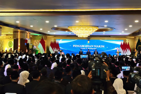 Suasana acara pengukuhan hakim di Mahkamah Agung (MA) Jakarta pada Kamis (12/6/2025). Foto: Luthfi Humam/kumparan