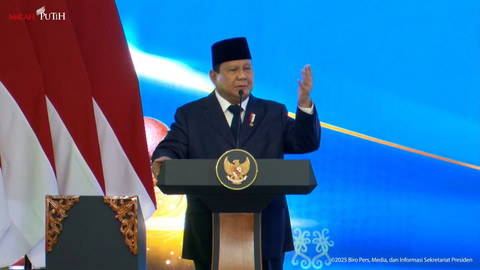 Presiden Prabowo Subianto memberikan sambuta saat menghadiri acara pengukuhan hakim di Mahkamah Agung (MA) Jakarta pada Kamis (12/6/2025). Foto: Youtube/Sekretariat Presiden