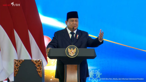 Presiden Prabowo Subianto memberikan sambuta saat menghadiri acara pengukuhan hakim di Mahkamah Agung (MA) Jakarta pada Kamis (12/6/2025). Foto: Youtube/Sekretariat Presiden