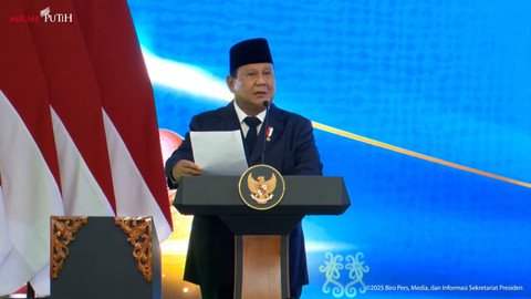 Presiden Prabowo Subianto memberikan sambuta saat menghadiri acara pengukuhan hakim di Mahkamah Agung (MA) Jakarta pada Kamis (12/6/2025). Foto: Youtube/Sekretariat Presiden