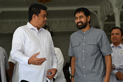 Gubernur Sumatra Utara Bobby Nasution dengan Gubernur Aceh Muzakir Manaf (Mualem). Foto: Pemerintah Provinsi Sumatra Utara