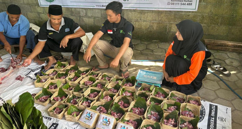 Program Tebar Hewan Kurban (THK) oleh Dompet Dhuafa Yogyakarta pada Senin (9/6). Foto: Dok. Dompet Dhuafa Yogyakarta
