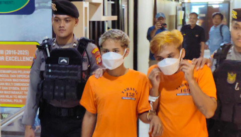 Dua dari tiga pemuda yang mengaku sebagai relawan polisi. Dok: Panji/kumparan