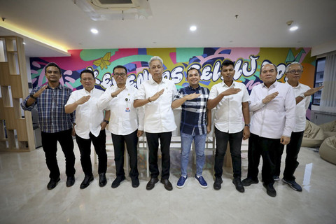 Wali Kota Lhokseumawe Sayuti Abubakar saat audiensi dengan Wakil Menteri Sosial Agus Jabo Priyono di Gedung Kemensos, Jakarta, Jumat (13/6/2025). Foto: Dok. Kemensos