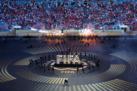 Suasana opening ceremony Piala Dunia Antarklub 2025 di Hard Rock Stadium, Miami Gardens, Florida, Sabtu (14/6/2025). Foto: Marco Bello/REUTERS