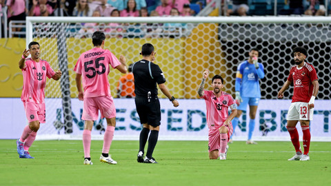 Pemain Inter Miami Lionel Messi pada pertandingan Grup A Piala Dunia Antarklub 2025 di Hard Rock Stadium, Miami Gardens, Florida, Amerika Serikat, Sabtu (14/6/2025). Foto: Hannah McKay/REUTERS