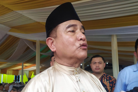 Menko Kumham Imipas Yusril Ihza Mahendra saat ditemui di Depok pada Minggu (15/6/2025). Foto: Rachmadi Rasyad/kumparan